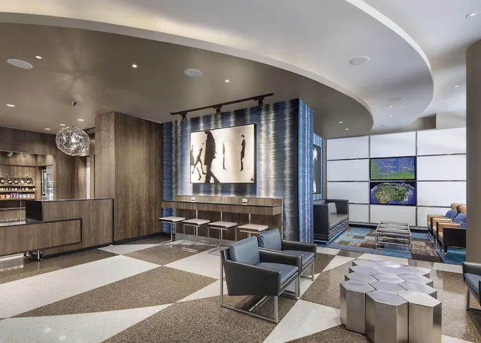Fairfield Inn And Suites Chicago Downtown/ Magnificent Mile